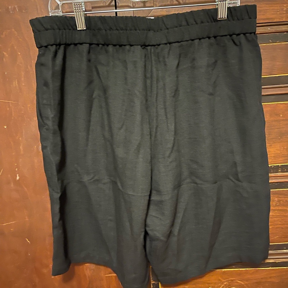 HALARA High Waisted Pocket Casual Linen-Feel Bermuda Shorts - Picture 4 of 5
